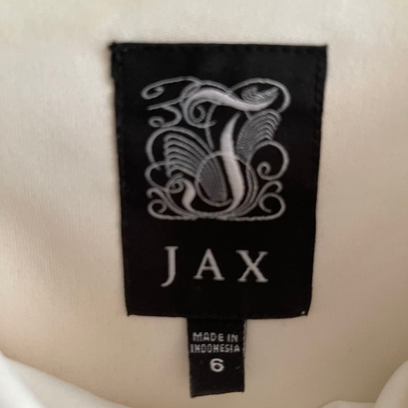 Cocktail dresses - Picture 2 of 2